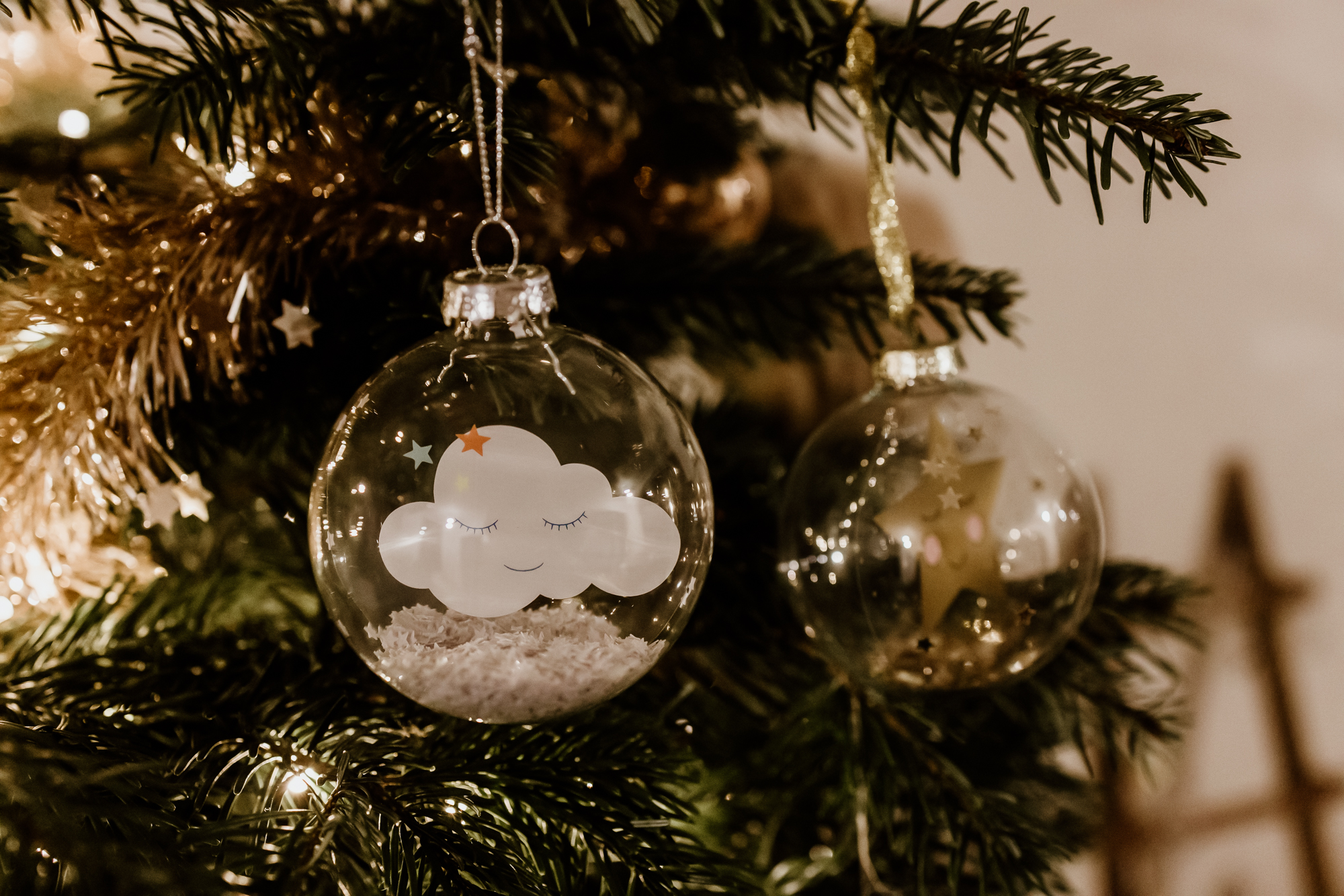 Kerstbal Boven De Wolken